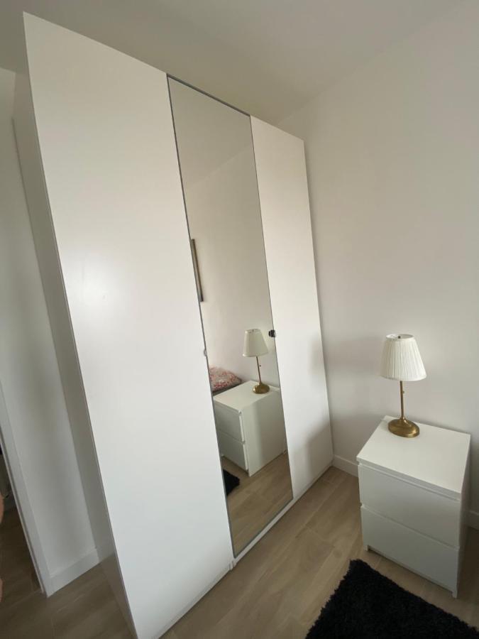 Grand Appartement Courbevoie Paris ภายนอก รูปภาพ